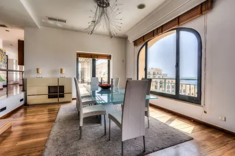 Luxury Penthouse Panoramic View jacuzzi & sauna, 3 bedrooms in St Julians available for sale For Super Rich
