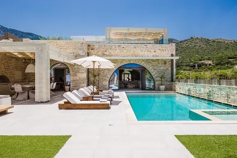 Luxury Villa Beach Front Sea View, 6 bedrooms in Bali Rethymno