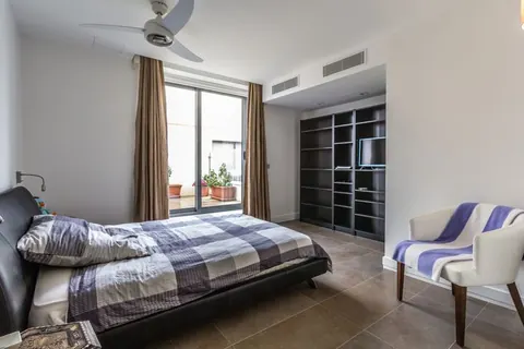 High-end Penthouse Panoramic View Top floor with private pool, 3 bedrooms in St Julians top for sale For Super Rich
