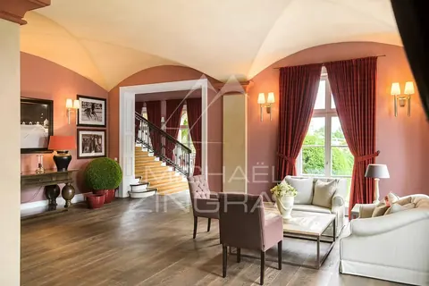 Country Ranch/Farm Land of Horses-Gestüt Peterhof wellness center, +10 bedrooms in Perl value for sale For Super Rich Country Ranch/Farm Land of Horses-Gestüt Peterhof wellness center, +10 bedrooms in Perl value for sale For Super Rich