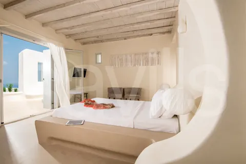Luxury Villa Amazing views to the Aegean sea Pool & jacuzzi, 9 bedrooms in Mykonos Classified ads for sale For Super Rich