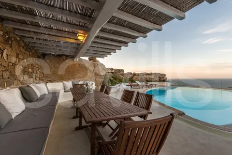 Luxury Villa Amazing views to the Aegean sea Pool & jacuzzi, 9 bedrooms in Mykonos available for sale For Super Rich