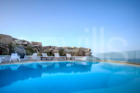 Luxury Villa Amazing views to the Aegean sea Pool & jacuzzi, 9 bedrooms in Mykonos Used for sale For Super Rich