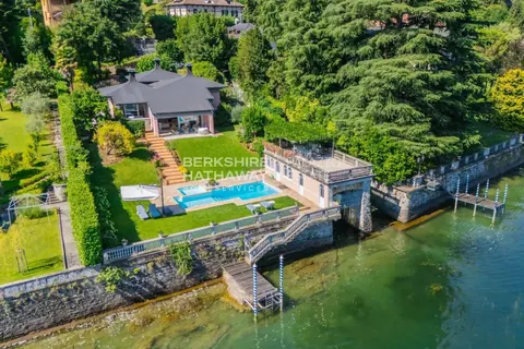 Luxury Villa Lakefront  Swimming pool, 5 bedrooms in Oliveto Lario - Lake Como