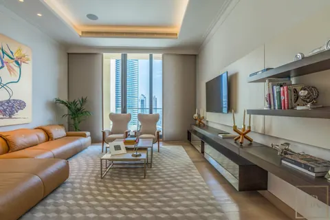Luxury Penthouse Panoramic View The 118 in Downtown, 6 bedrooms in Dubai exclusive for sale For Super Rich