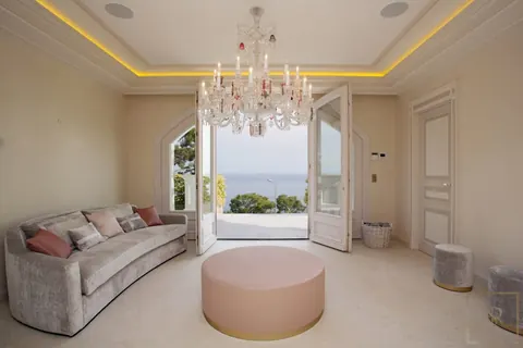 Belle Epoque Villa Panoramic View hammam, sauna & home cinema, 6 bedrooms in Cap D'ail - French Riviera available for sale For Super Rich