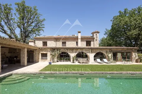 Country Ranch/Farm halfway between Cannes and Monaco haven of peace, 7 bedrooms in Roquefort-les-Pins ultra luxury for sale For Super Rich