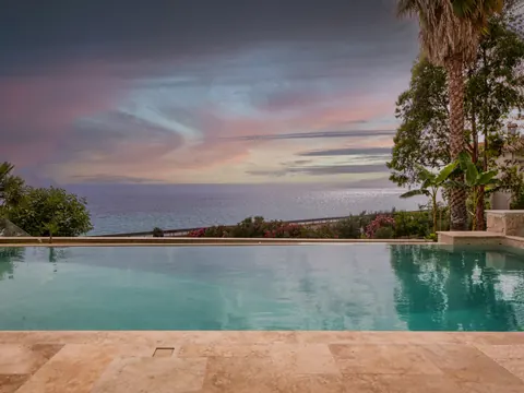 Premium Villa Sea View with a unique view of the Aegean Sea, 5 bedrooms in Halkidiki unique for sale For Super Rich