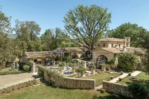 Country Ranch/Farm halfway between Cannes and Monaco haven of peace, 7 bedrooms in Roquefort-les-Pins Used for sale For Super Rich