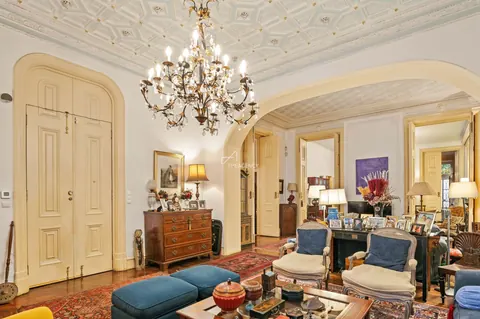 Century Apartment Palácio Mello Historic 1789, 5 bedrooms in Lisbon Classified ads for sale For Super Rich