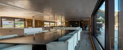 Luxury Penthouse Panoramic 200 sqm balcony and 360 degree view Outdoor jacuzzi & Spa, 4 bedrooms in St-Moritz top for sale For Super Rich Luxury Penthouse Panoramic 200 sqm balcony and 360 degree view Outdoor jacuzzi & Spa, 4 bedrooms in St-Moritz top for sale For Super Rich