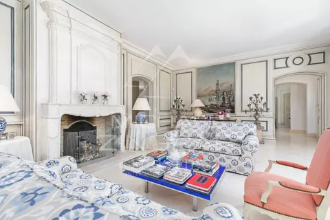 Palladian Style Villa Panoramic View 800 Olive trees, 9 bedrooms in Grasse - French Riviera available for sale For Super Rich