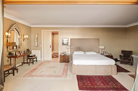 Century Apartment Palácio Mello Historic 1789, 5 bedrooms in Lisbon deal for sale For Super Rich