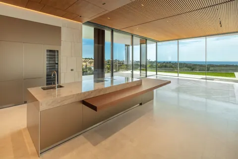 Architectural House Breathtaking views Mediterranean Sea & Golf Saltwater pool, 12 bedrooms in Los Flamingos - Marbella luxury for sale For Super Rich