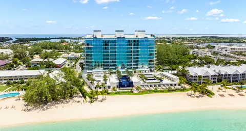 Luxury Penthouse Beach Front Panoramic View, 5 bedrooms in Seven Mile Beach real estate for sale For Super Rich Luxury Penthouse Beach Front Panoramic View, 5 bedrooms in Seven Mile Beach real estate for sale For Super Rich