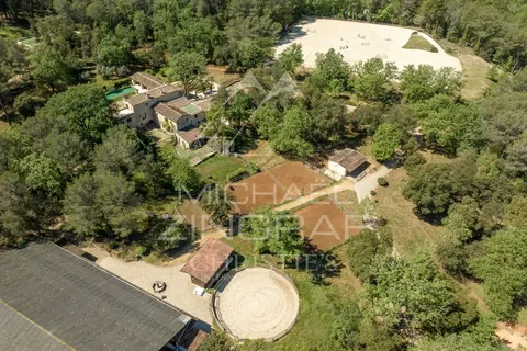 Country Ranch/Farm halfway between Cannes and Monaco haven of peace, 7 bedrooms in Roquefort-les-Pins buy for sale For Super Rich