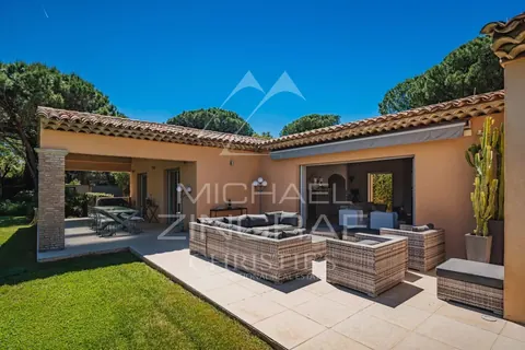 Provençal Villa Tranquility and Nature View Swimming pool, 4 bedrooms in Ramatuelle - French Riviera price for sale For Super Rich
