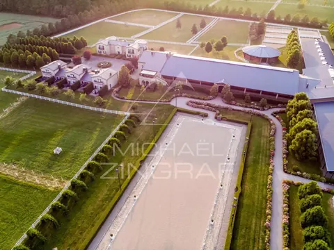 Country Ranch/Farm Land of Horses-Gestüt Peterhof wellness center, +10 bedrooms in Perl Used for sale For Super Rich Country Ranch/Farm Land of Horses-Gestüt Peterhof wellness center, +10 bedrooms in Perl Used for sale For Super Rich