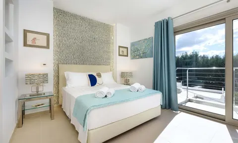 Premium Villa Private beach with direct access Beachfront, 8 bedrooms in Corfu real estate for sale For Super Rich