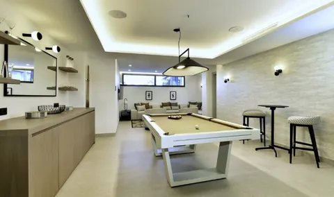 High-end Villa 10 cars Indoor & outdoor pool & sauna, 6 bedrooms in Benahavis - La Zagaleta - Marbella luxury for sale For Super Rich