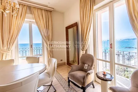 Luxury Villa Beach Front Sea View, 6 bedrooms in Albissola Marina ultra luxury for sale For Super Rich