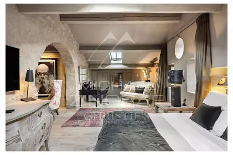 Country Villa One of a kind XVIII th century bastide with pool, 10 bedrooms in Cotignac - French Riviera property for sale For Super Rich