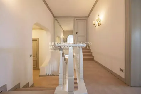 Luxury Hotel 5-star resort, panoramic sea views, 41 bedrooms in Castiglione della Pescaia image for sale For Super Rich