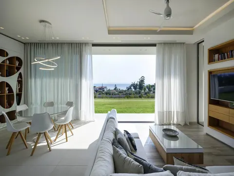 Modern Villa Panoramic View near Nikiti, 7 bedrooms in Halkidiki deal for sale For Super Rich