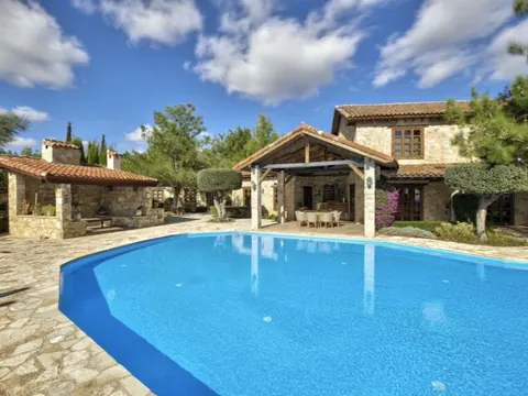 Elegant Villa Mountain View, 7 bedrooms in Zanakia Souni - Limassol 12318 for sale For Super Rich