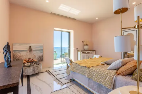 ONE-OF-THE-KIND Villa Beach Front Panoramic View, 7 bedrooms in Lagos luxury for sale For Super Rich