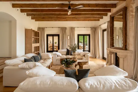 Finca style Villa Panoramic View, Mediterranean garden, 6 bedrooms in Mallorca deal for sale For Super Rich