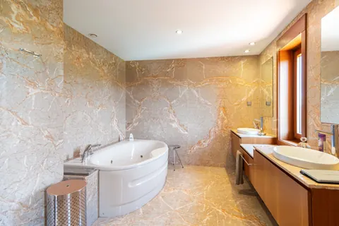 Elegant Villa Panoramic View heated outdoor pool, 5 bedrooms in Porto expensive for sale For Super Rich