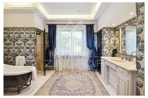 Bastide Villa Built 1920 hillside panoramic view of the sea and the Esterel mountains, 13 bedrooms in Mougins - French Riviera ads for sale For Super Rich