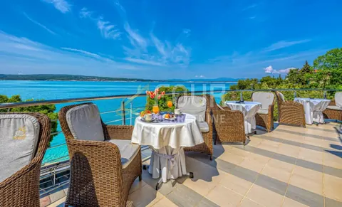 Luxury Hotel Beach Front 1st row to the sea, 60 bedrooms in Selce - Crikvenica Used for sale For Super Rich