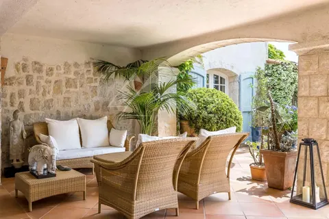 Premium Villa Breathtaking panoramic sea view over the sea ​​and the Glaïeuls  swimming pool, pool house bowling, 8 bedrooms in Cannes - French Riviera ultra luxury for sale For Super Rich