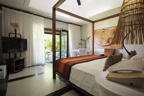 Luxury Villa Beach Front nestled in the heart of Club Med, 4 bedrooms in Albion buy for sale For Super Rich