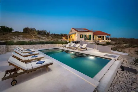 Luxury Villa first row to the sea on a small island waterfront, 5 bedrooms in Zadar photo for sale For Super Rich