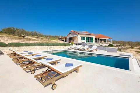 Luxury Villa first row to the sea on a small island waterfront, 5 bedrooms in Zadar unique for sale For Super Rich