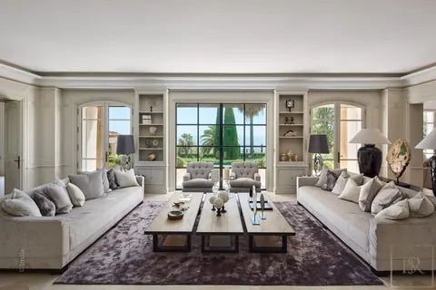 Luxury Villa Panoramic View 10mn to the Croisette, 8 bedrooms in Cannes best for sale For Super Rich