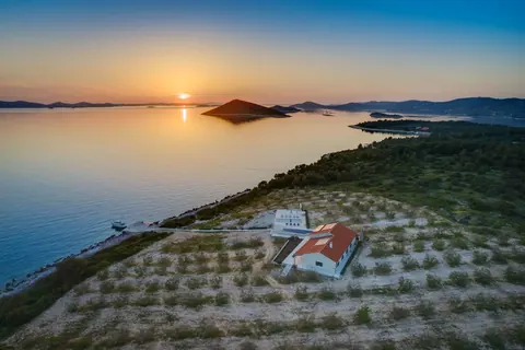 Luxury Villa first row to the sea on a small island waterfront, 5 bedrooms in Zadar buy for sale For Super Rich