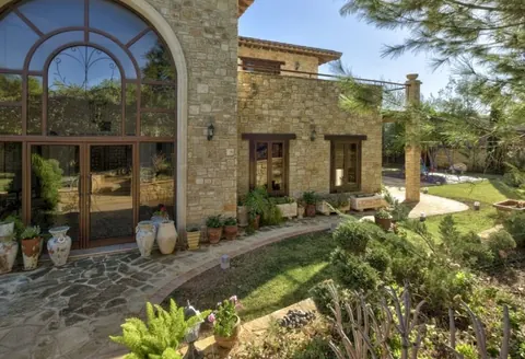 Elegant Villa Mountain View Swimming pool, 5 bedrooms in Zanakia Souni - Limassol