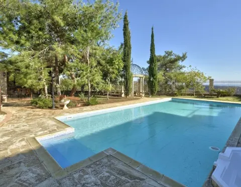 Elegant Villa Mountain View Swimming pool, 5 bedrooms in Zanakia Souni - Limassol 14807 for sale For Super Rich