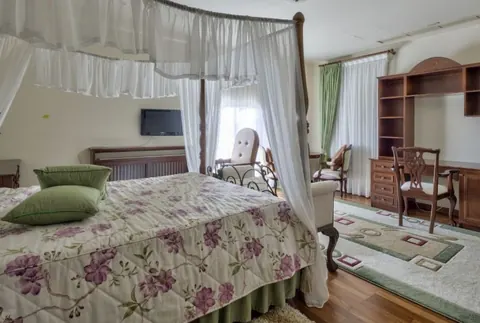 Elegant Villa Mountain View Swimming pool, 5 bedrooms in Zanakia Souni - Limassol value for sale For Super Rich