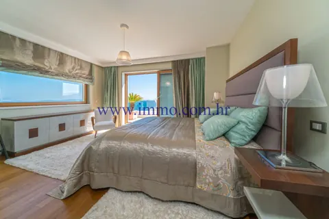 Luxury Villa Direct seafront terrace overlooking the sea, 5 bedrooms in Trogir search for sale For Super Rich