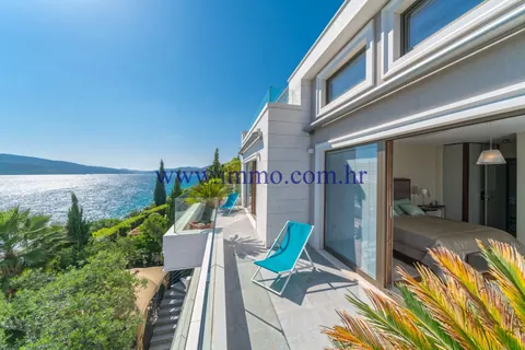 Luxury Villa Direct seafront terrace overlooking the sea, 5 bedrooms in Trogir property for sale For Super Rich