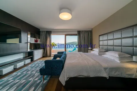 Luxury Villa Direct seafront terrace overlooking the sea, 5 bedrooms in Trogir price for sale For Super Rich