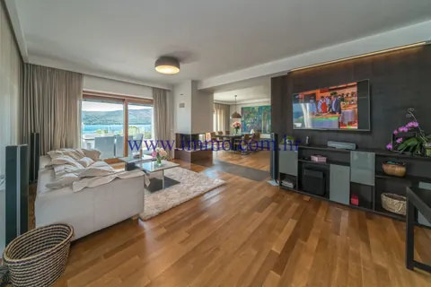 Luxury Villa Direct seafront terrace overlooking the sea, 5 bedrooms in Trogir real estate for sale For Super Rich