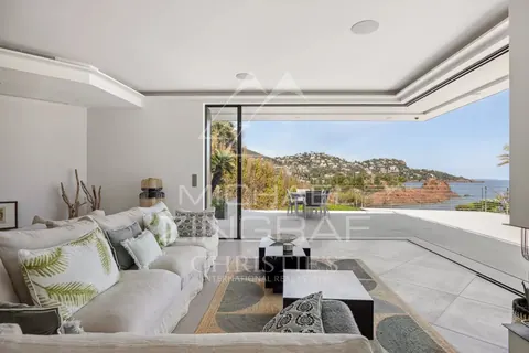 Modern Villa Direct access to the sea large terraces adjoining a long pool, 9 bedrooms in Théoule Sur Mer - French Riviera price for sale For Super Rich