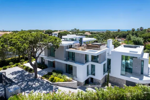 Modern Villa Sea View, 7 bedrooms in Quinta do Lago available for sale For Super Rich