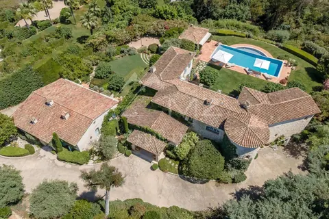 Premium Villa Breathtaking panoramic sea view over the sea ​​and the Glaïeuls  swimming pool, pool house bowling, 8 bedrooms in Cannes - French Riviera expensive for sale For Super Rich